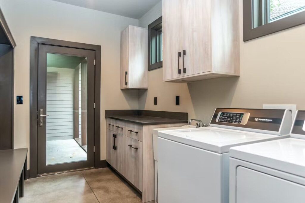 mclendon residence 2 - Stonemeyer Granite